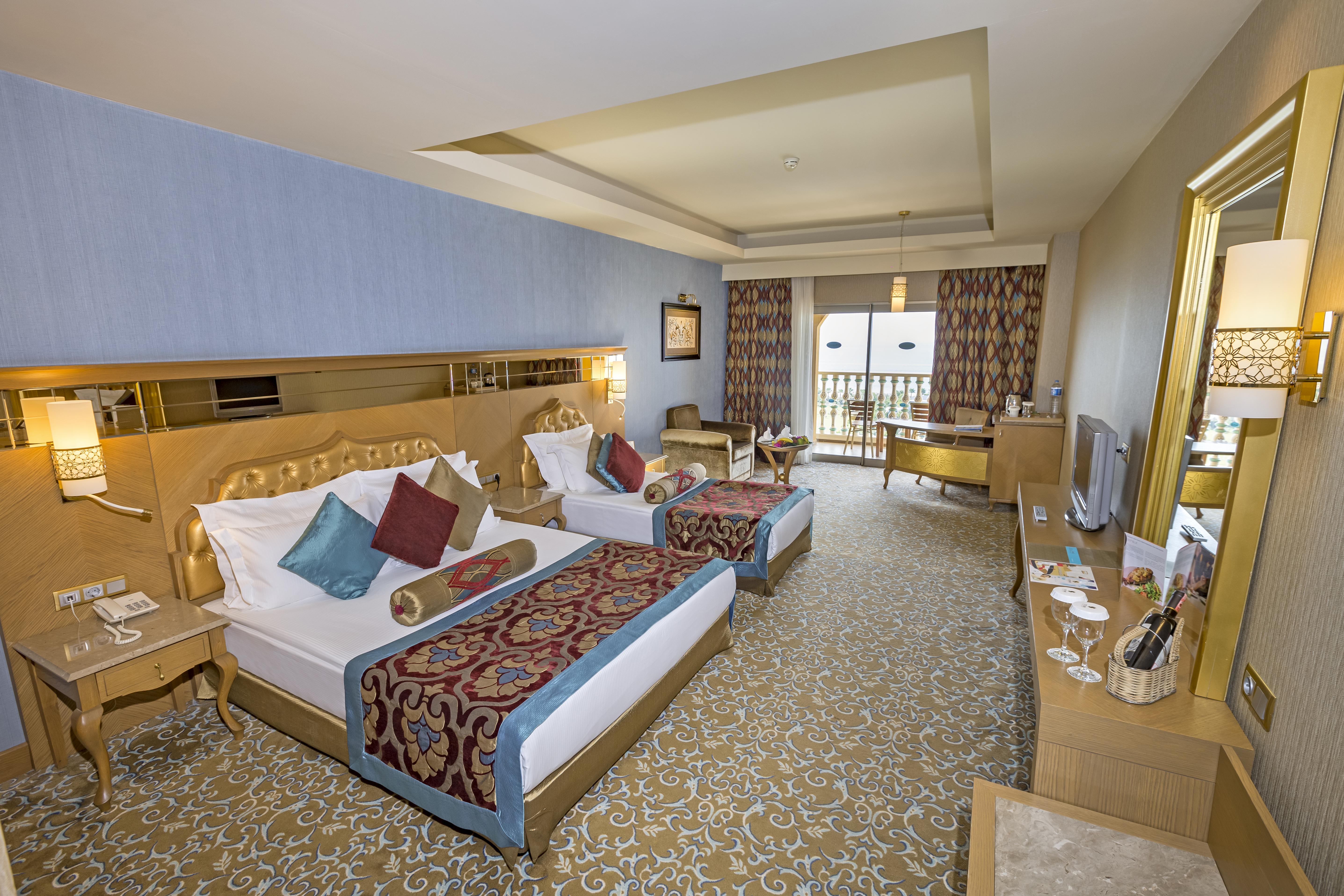 Complex Royal Palace 5*