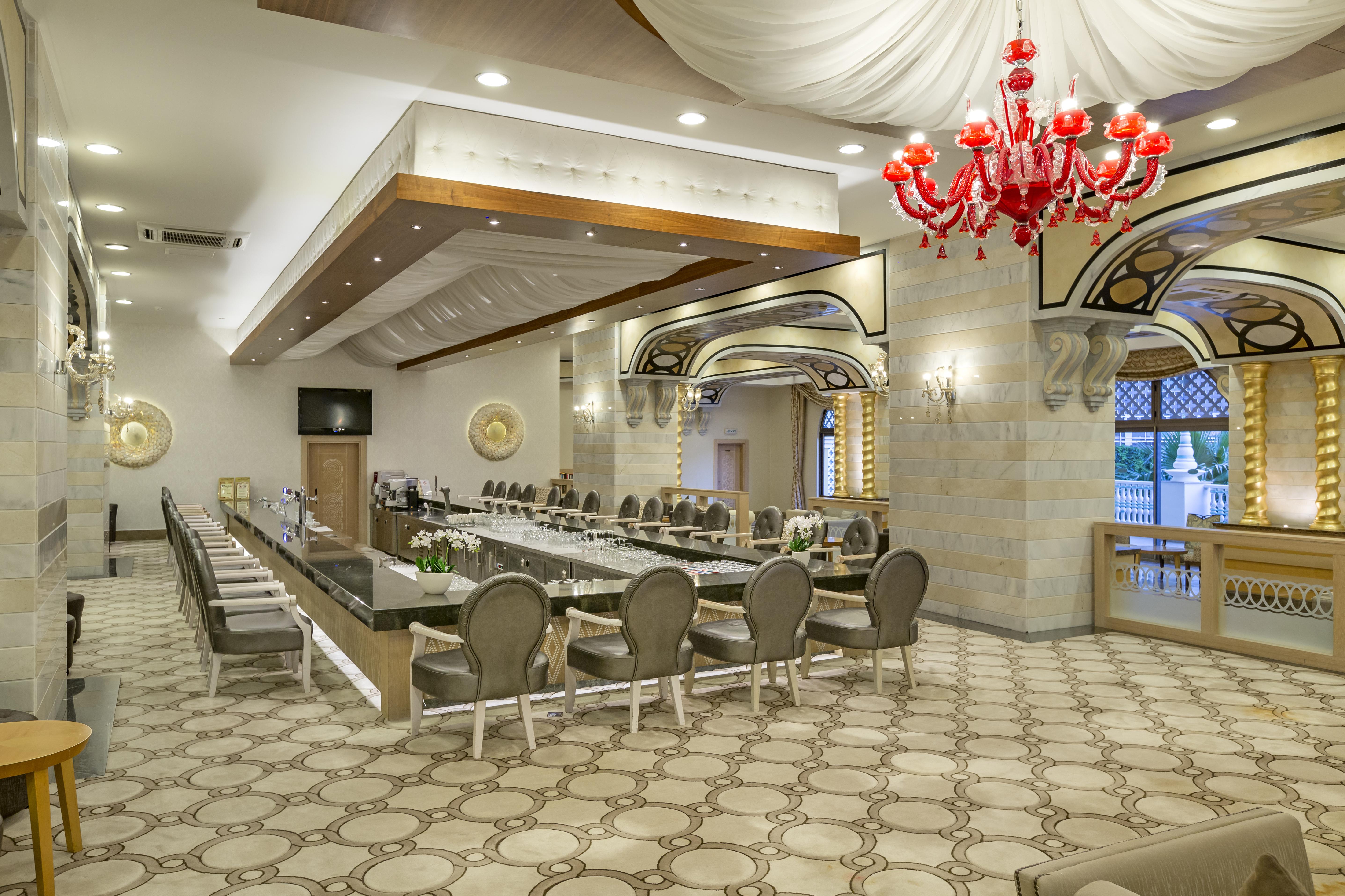 Complex Royal Palace 5*
